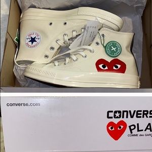 BRAND NEW NEVER WORN CDG CONVERSE